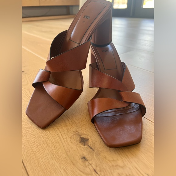 ZARA Brown Leather Crossover Block Heel Mules – Size 39 – Worn Twice - Picture 2 of 8